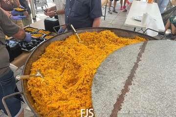 Lomo Magullo celebra el Día del Vecino en plena ola de calor/Francisco Javier Santana.